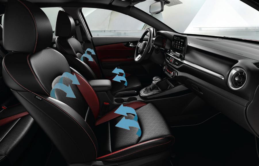 Ghế trước Kia K3 mới có tính năng sưởi và làm mát