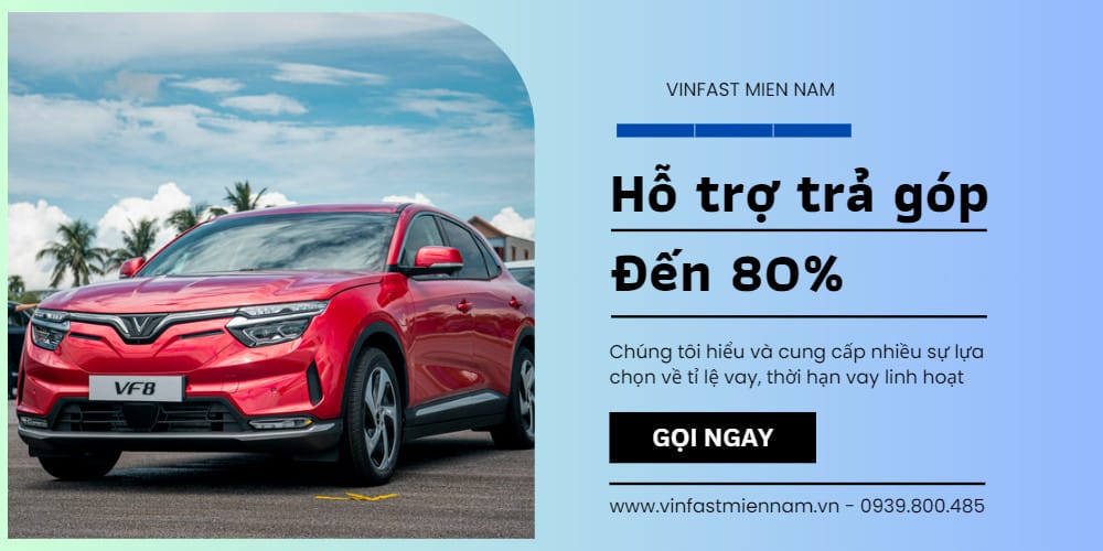 Gia đình đang trải nghiệm VinFast VF 8, minh họa chính sách hỗ trợ mua vinfast vf 8 giá bao nhiêu trả góp.