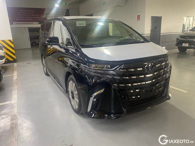 giá xe toyota alphard 2025