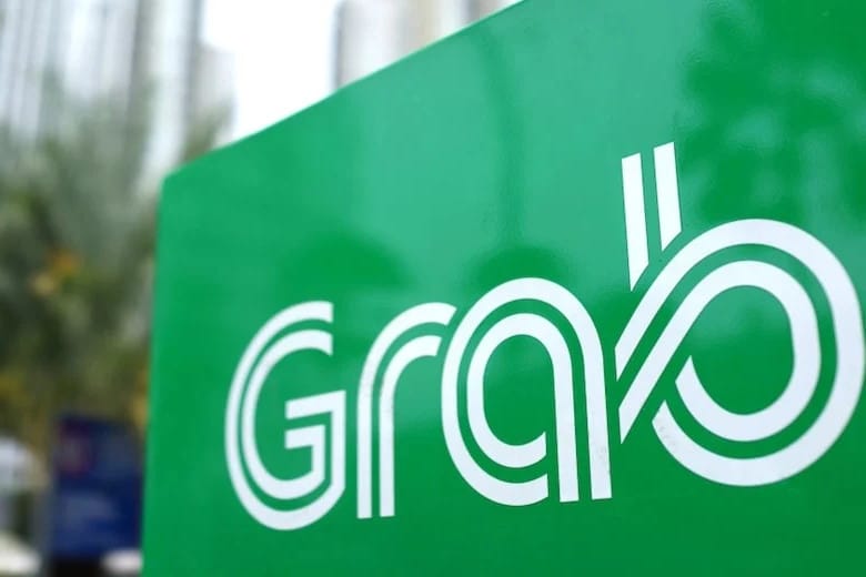 Giấy tờ cần thiết cho hồ sơ **đăng ký chạy Grab**, bao gồm các chi phí liên quan.