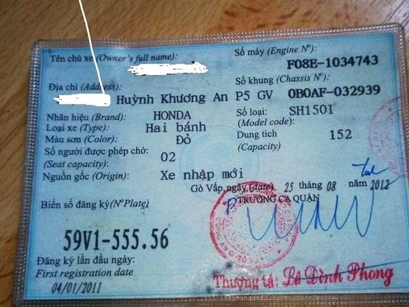 Giấy tờ đăng ký xe máy SH Ý thể hiện thông tin pháp lý