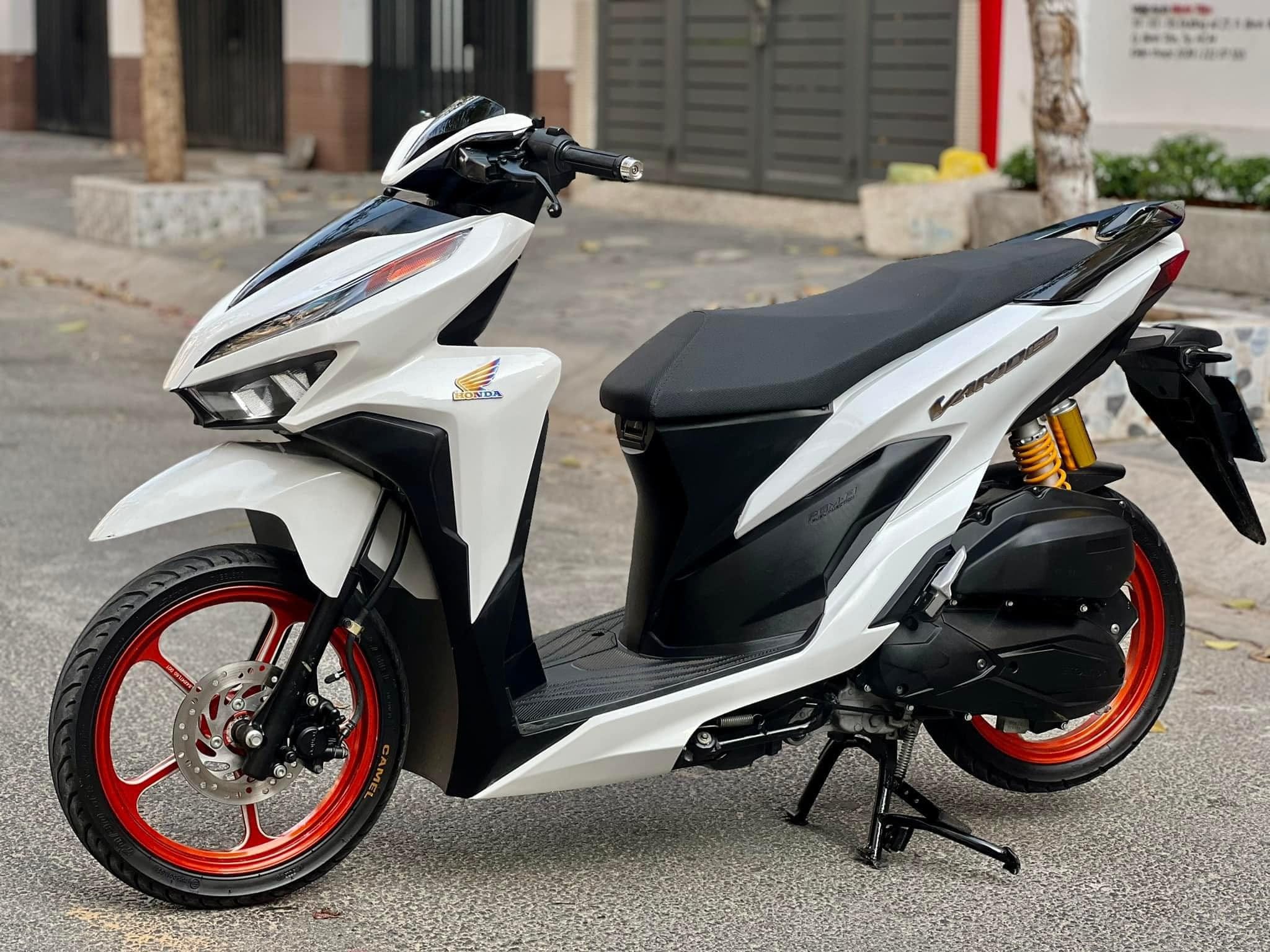 Giấy tờ và chìa khóa xe Vario 150, hướng dẫn thủ tục mua bán ảnh hưởng đến giá Vario 150 hôm nay