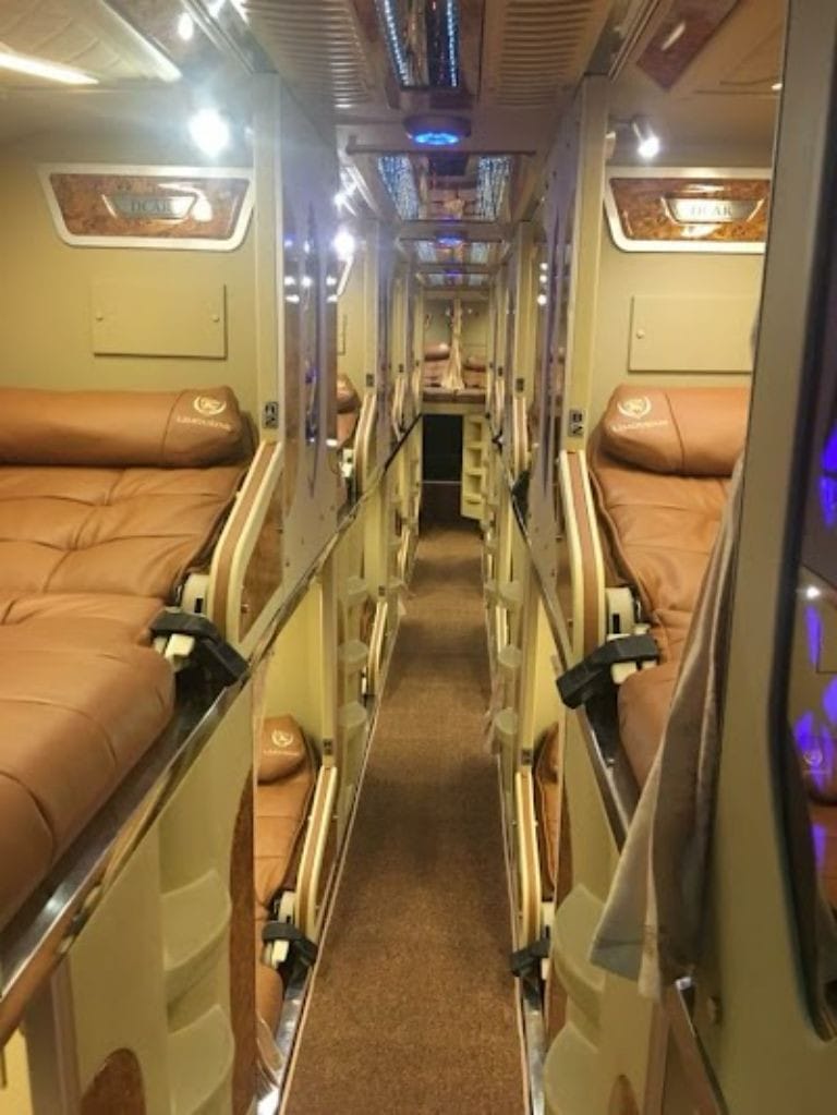 Giường nằm có chức năng massage trên xe Thiên Trung đi Gia Lai