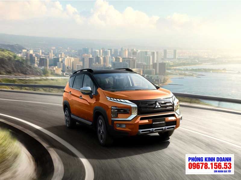 Góc nhìn phía trước của mẫu xe MPV 7 chỗ Mitsubishi Xpander Cross 2023