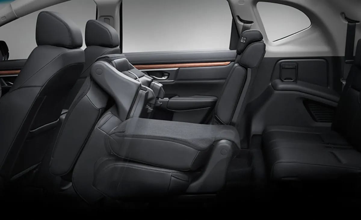 Hàng ghế thứ hai của Honda CRV có thể gập gọn, tối ưu khoang hành lý