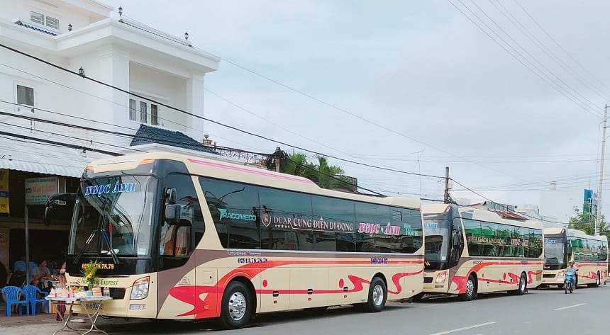 Hành khách dễ dàng lựa chọn chuyến đi với lộ trình xe dày đặc