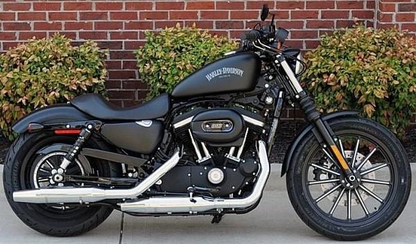 Harley-Davidson Iron 883 với thiết kế nhỏ gọn, yên thấp