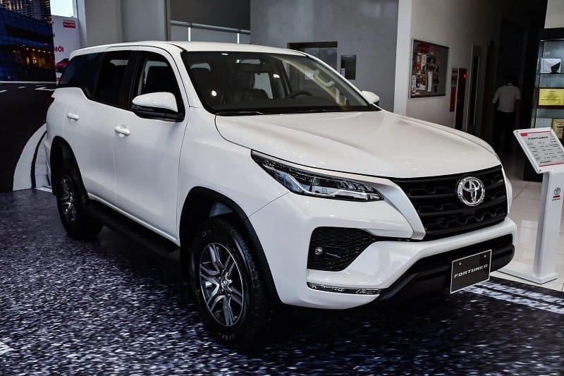 Hệ thống an toàn cảnh báo tiền va chạm trên Fortuner