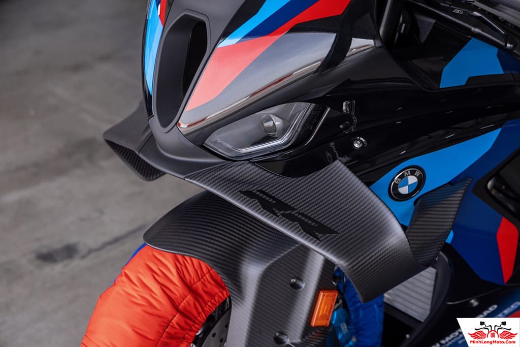 Hệ thống cánh gió khí động học mới trên BMW S1000RR giúp tăng lực ép