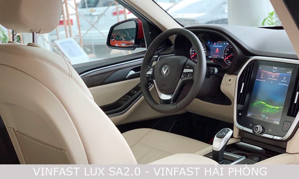 Hệ thống giải trí của VinFast Lux A2.0 Turbo 7 chỗ