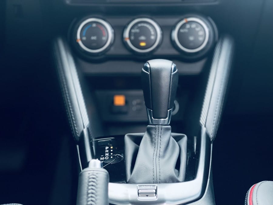 Hệ thống giải trí Mazda Connect với màn hình cảm ứng 7 inch, mang lại tiện ích hiện đại cho người dùng Mazda 2.