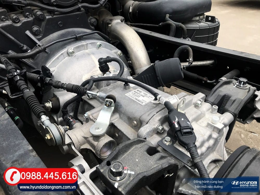 hệ thống hộp số Dymos 32R của xe tải gắn cẩu Hyundai 110XL