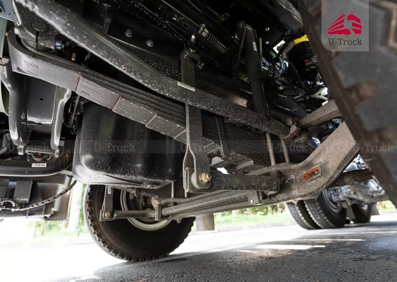 Hệ thống treo nhíp lá chắc chắn của xe tải 6 chân