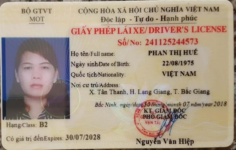 Hình ảnh chi tiết bằng lái xe hạng B2, minh họa cho thông tin về giá học bằng B2.
