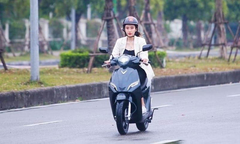 Hình ảnh dòng xe điện VinFast Feliz với thiết kế thanh lịch, hiện đại