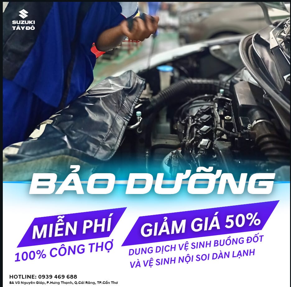 Hình ảnh khách hàng đang làm thủ tục mua xe tải Suzuki tại quầy dịch vụ.