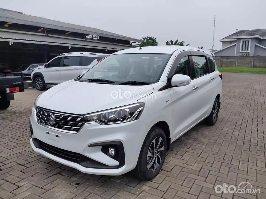 Hình ảnh Suzuki Hybrid Ertiga, thông tin về giá xe ô tô Suzuki Ertiga tiết kiệm nhiên liệu