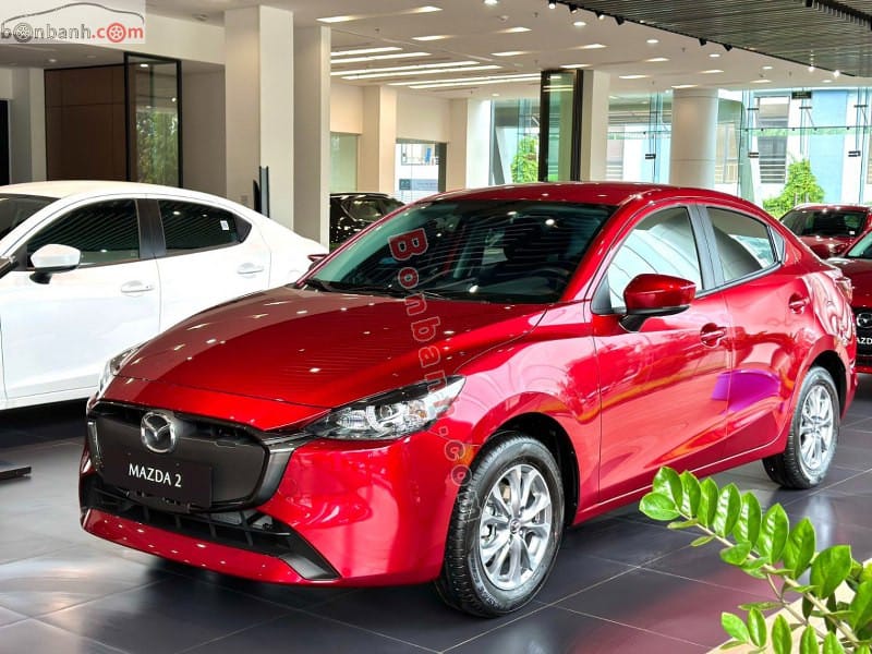 Hình ảnh tổng thể Mazda 2 đời mới màu đỏ