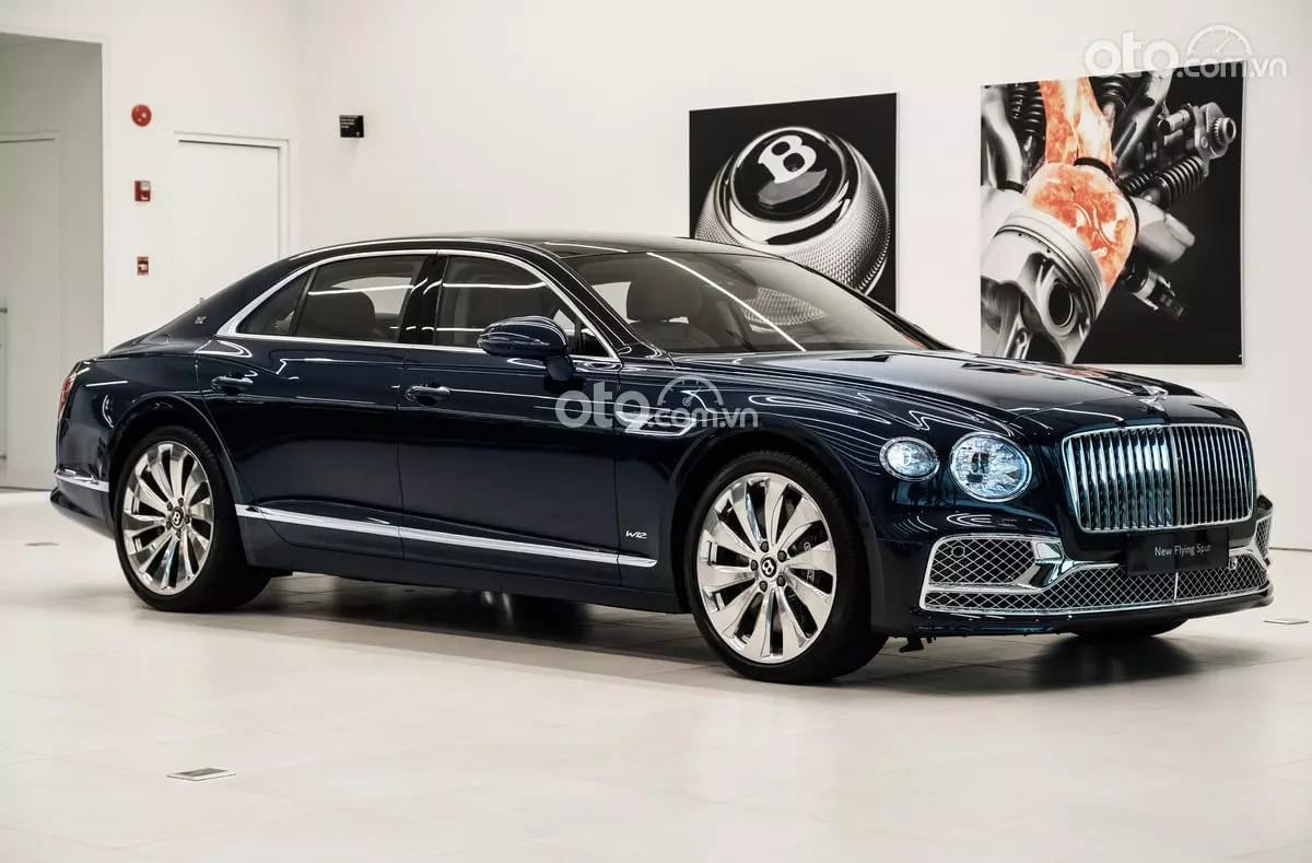 Hình ảnh tổng thể xe ô tô Bentley Flying Spur với thiết kế sang trọng