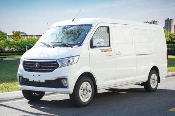 Hình ảnh tổng thể xe van Thaco Frontier TF480V 2 chỗ hiện đại
