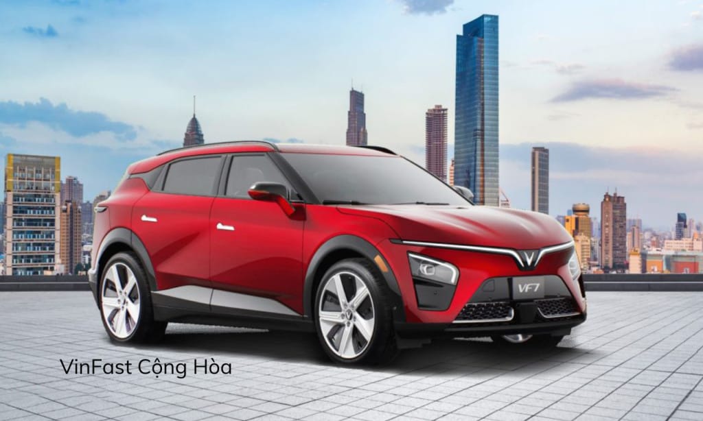 Hình ảnh VinFast VF 7 màu đỏ nổi bật, thể hiện phong cách hiện đại.