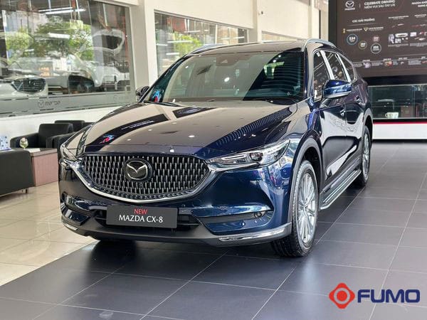 Hình ảnh xe ô tô đẹp Mazda CX-8 7 chỗ màu xanh dương