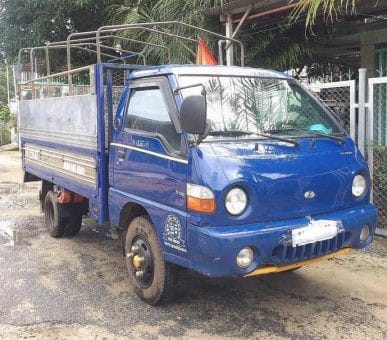 Hình ảnh xe tải Hyundai H100 1 tấn cũ đời 2008, vẫn là lựa chọn tốt cho những ai tìm kiếm xe giá phải chăng.