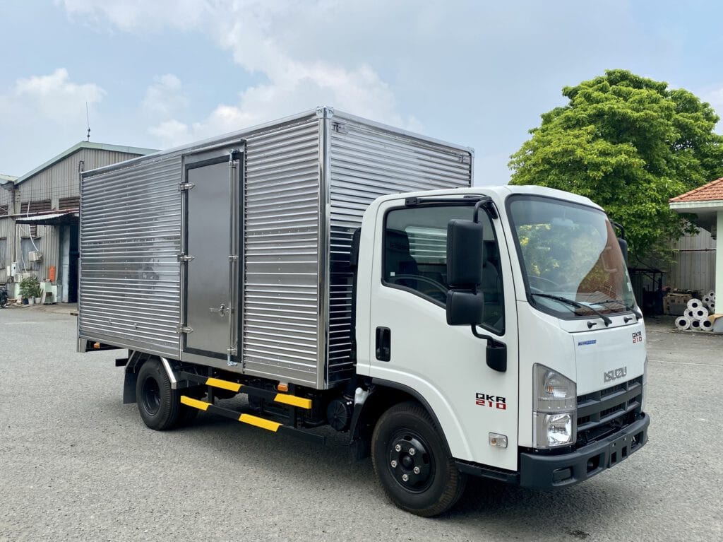 Hình ảnh xe tải Isuzu QKR phân loại theo tấn
