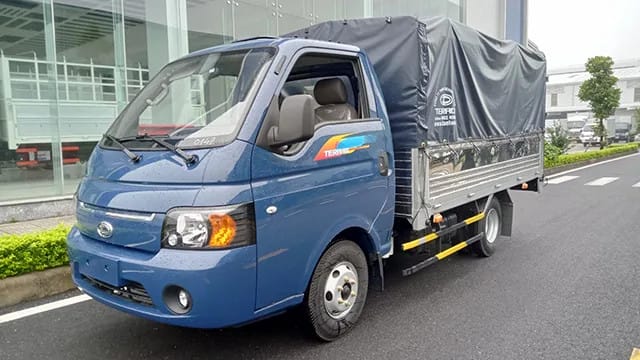 Hình ảnh xe tải Tera180 màu trắng, đại diện cho dòng xe tải đã qua sử dụng đáng tin cậy ở Bình Định