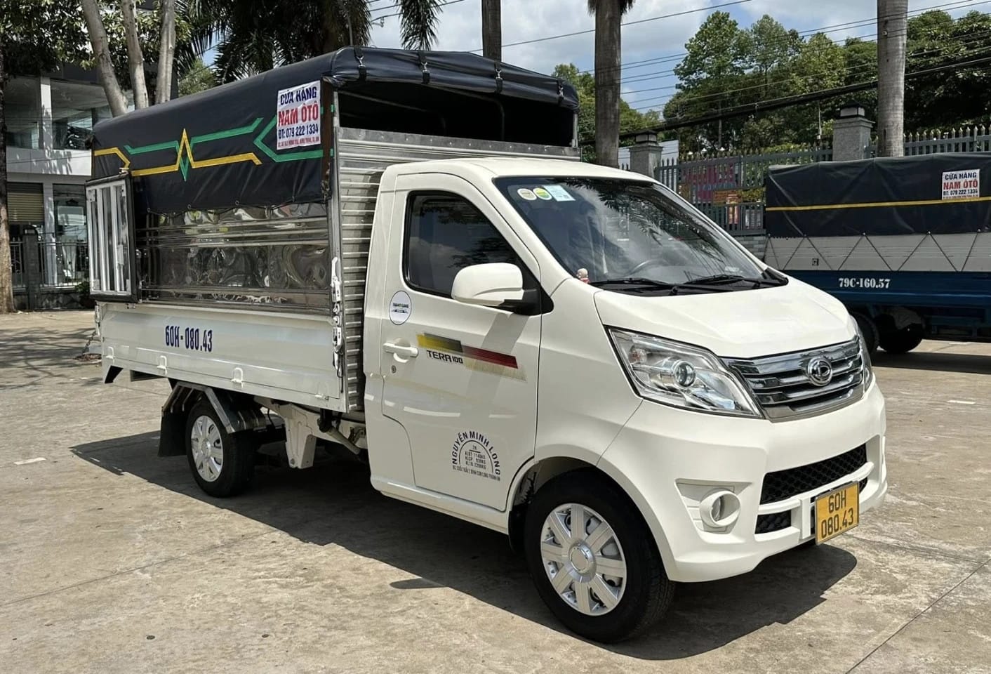 Hình ảnh xe tải Teraco 100 cũ đời 2022 thùng mui bạt màu trắng, sự lựa chọn tối ưu cho vận chuyển nội thành