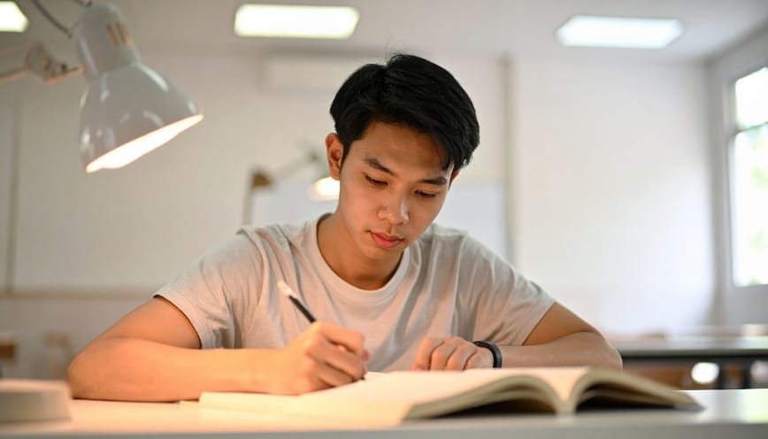 Học tập cần khen đúng lúc