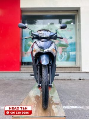 Honda Future 125 FI màu đỏ đen, một trong những phiên bản có giá xe Future LED được quan tâm.