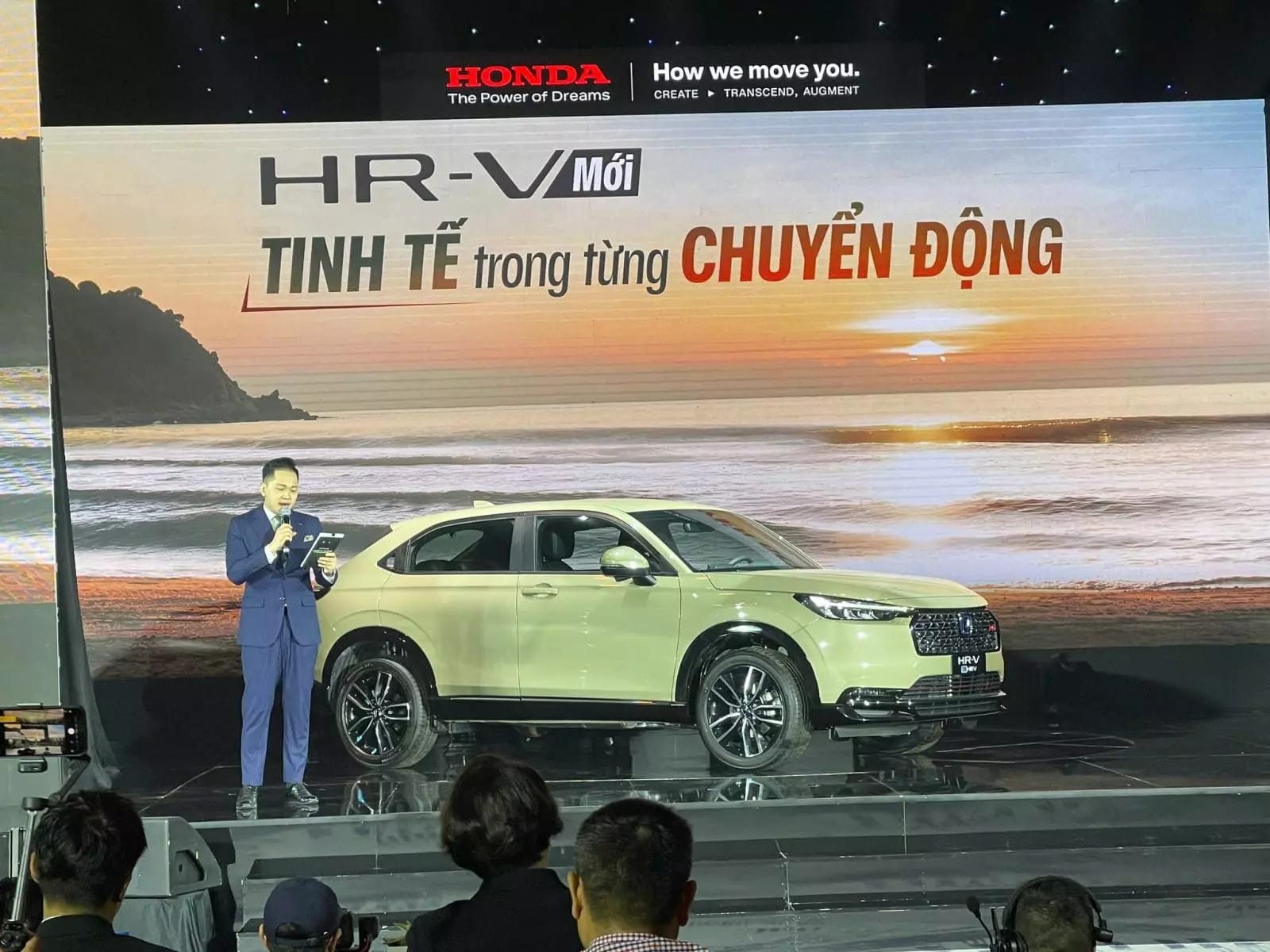 Honda HR-V 2025 trẻ trung và tiện nghi
