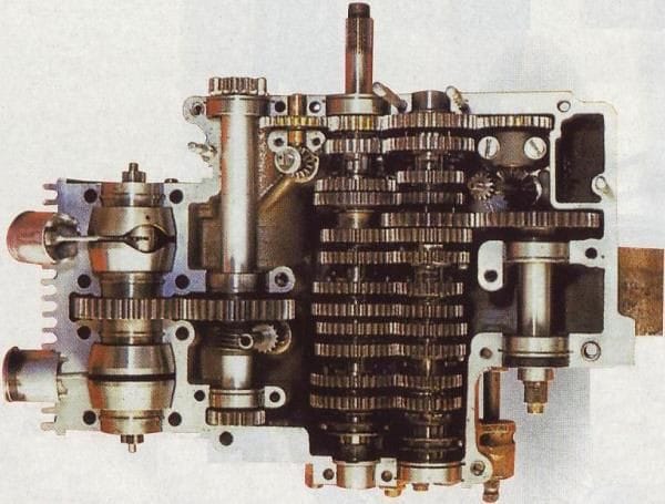 Hộp số xe máy 14 cấp độ tiên tiến, minh chứng cho công nghệ truyền động đua xe
