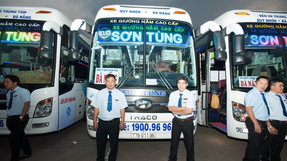 Hotline tổng đài nhà xe Sơn Tùng, số điện thoại hỗ trợ tư vấn và đặt vé xe khách.