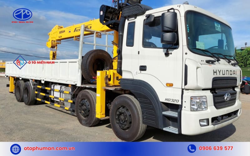 Hyundai HD320 8 tấn gắn cẩu Soosan SCS1015LS mạnh mẽ