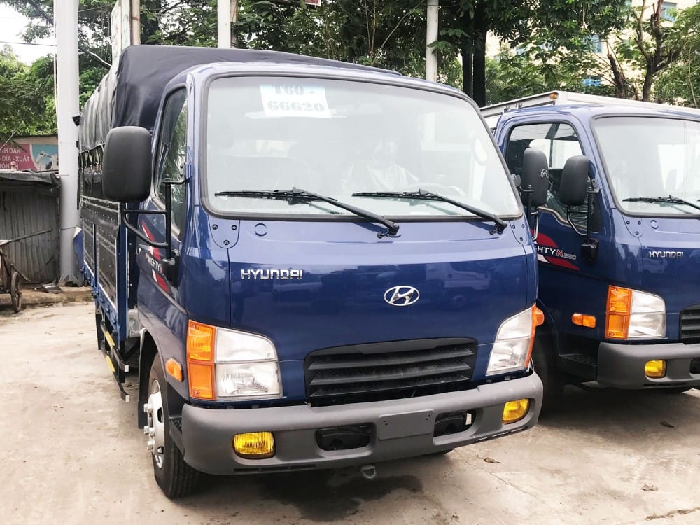 Hyundai New Mighty N250 thùng bạt, giải pháp vận tải nội thành với giá xe tải Hyundai hợp lý