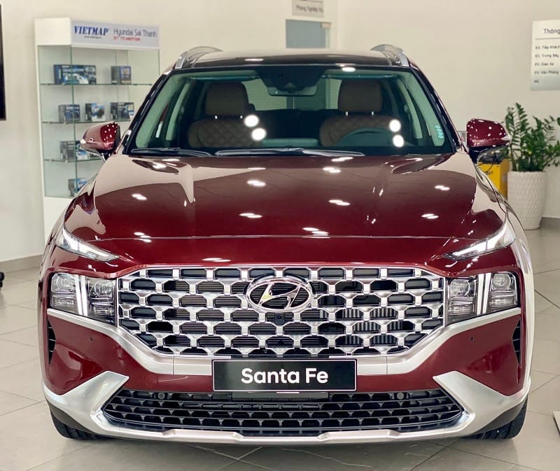 Hyundai SantaFe 2024 màu Đỏ Mận cá tính, phù hợp với phong thủy và sở thích cá nhân bên cạnh giá xe SantaFe 2024.