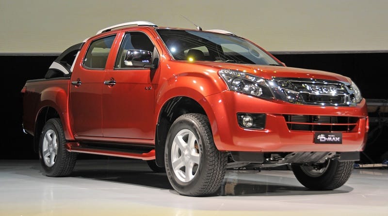 Isuzu D-Max bền bỉ và dễ bảo dưỡng