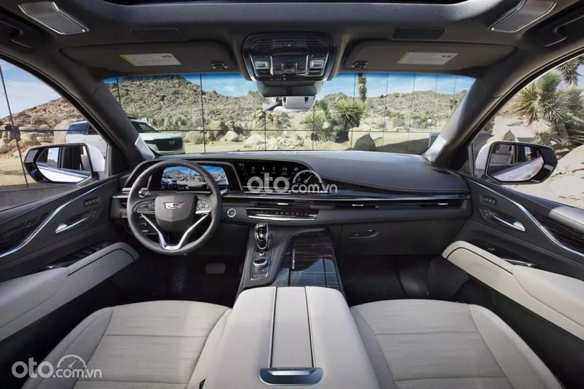 Khoang cabin Cadillac Escalade 2023 với màn hình OLED 38 inch hiện đại