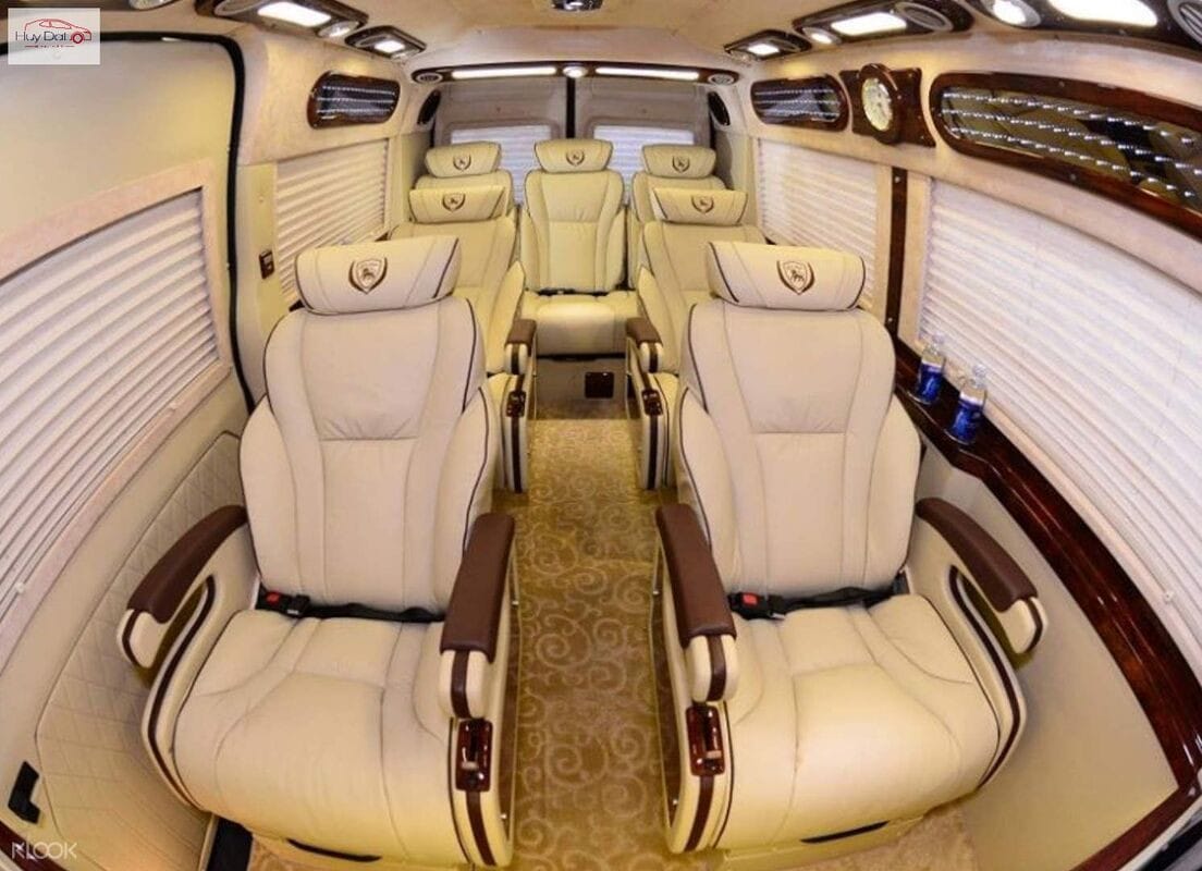 Khoang hành khách limousine 9 chỗ cao cấp