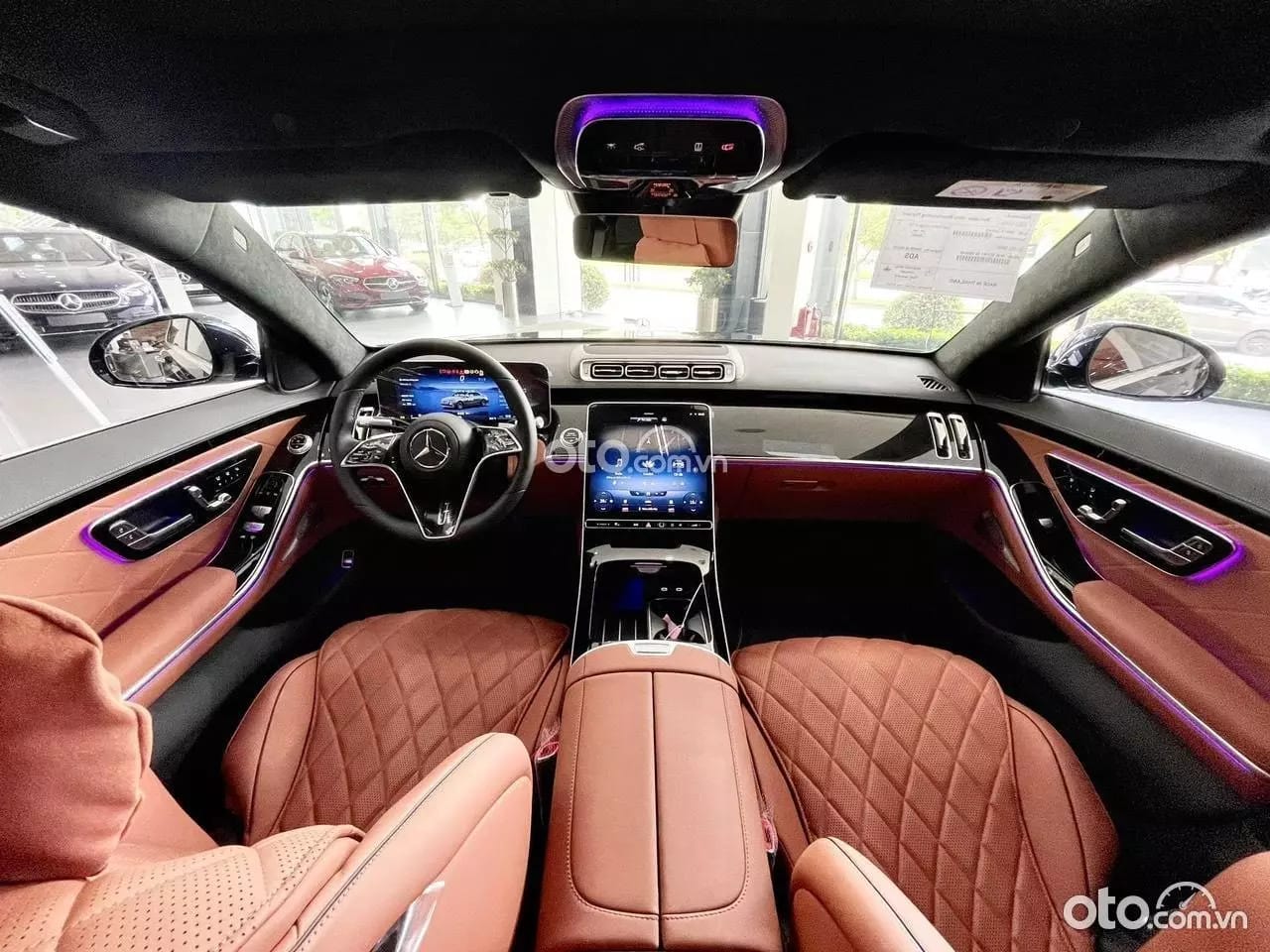 Khoang lái nội thất xe Mercedes S 450 sang trọng