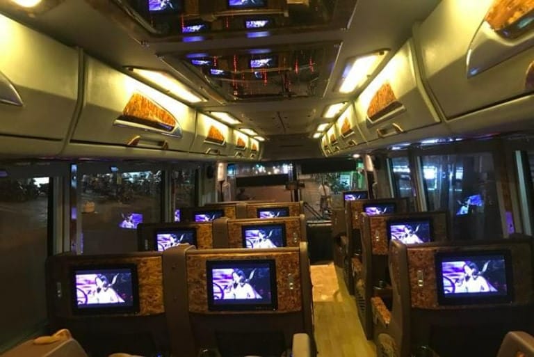Khoang nằm riêng tư của xe Xuân Dũng Limousine
