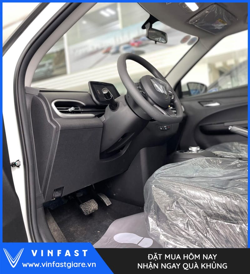 Khoang nội thất rộng rãi với ghế ngồi phối màu trẻ trung của VF5 Plus