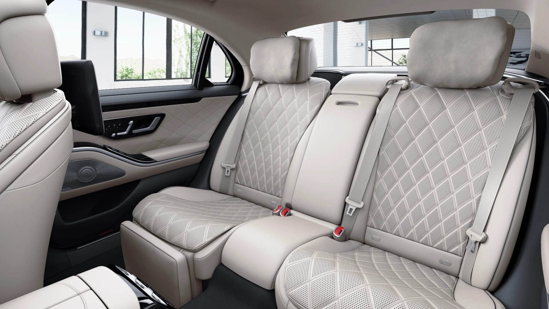 Không gian nội thất Mercedes S450 Luxury tông kem sáng