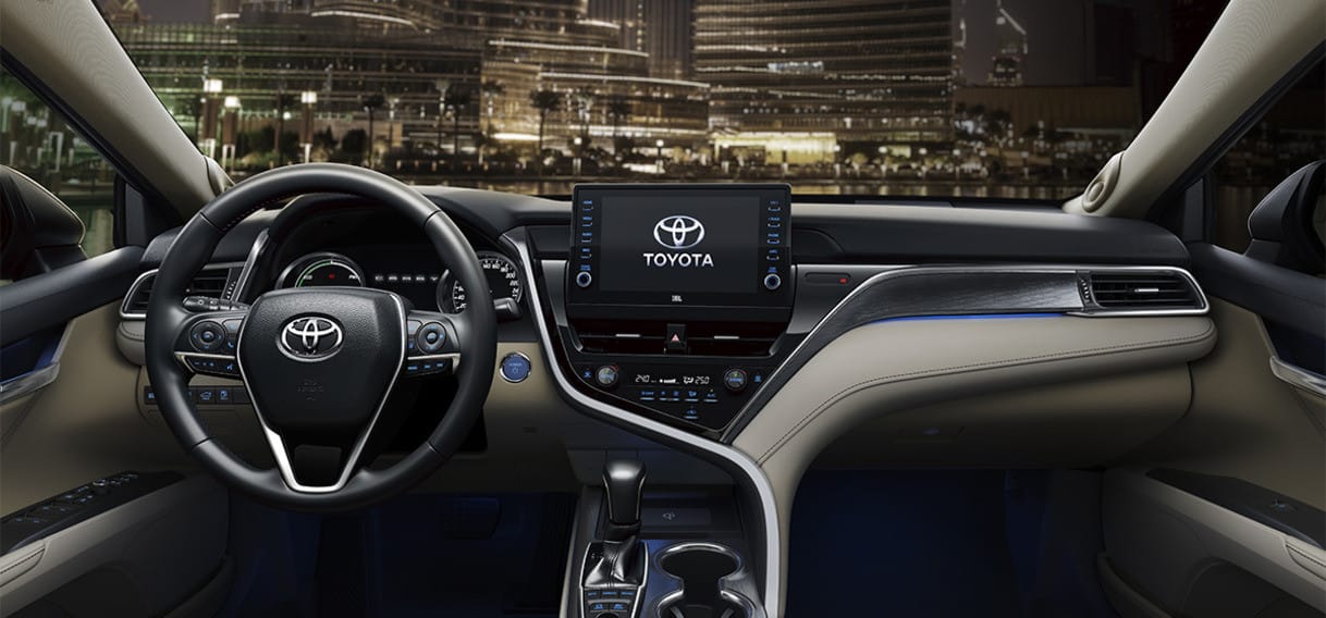 Không gian nội thất tiện nghi của Toyota Camry 2.5HV, một trong các dòng xe Toyota Hybrid