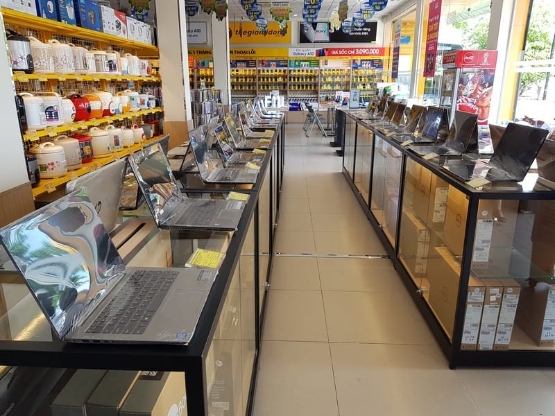 Không gian trưng bày hiện đại của Điện Máy Xanh Cai Lậy