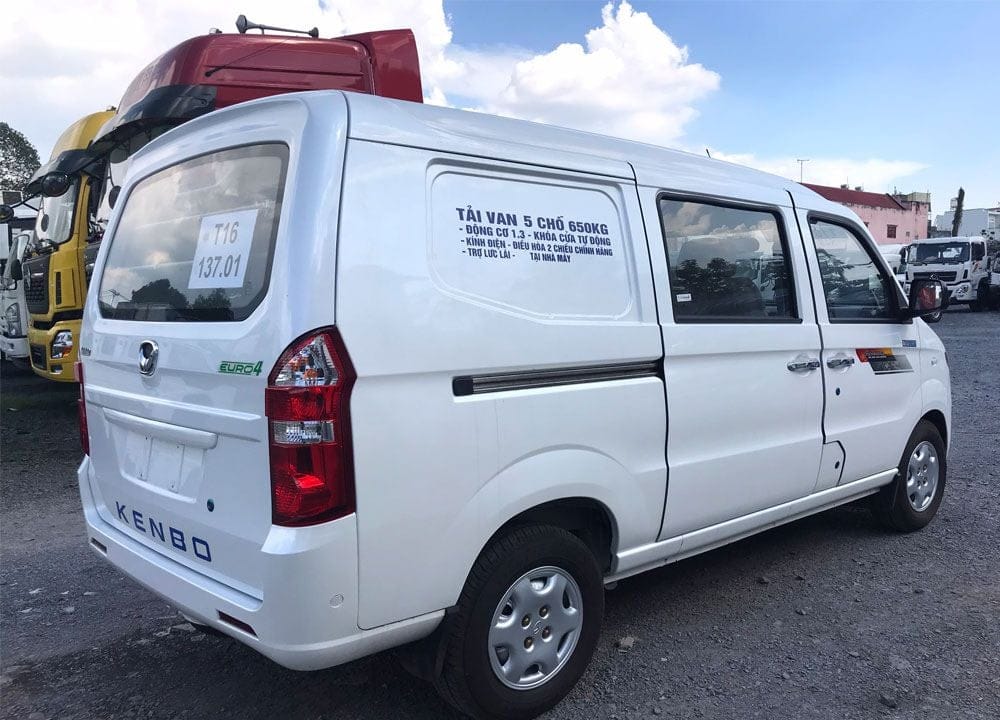 khung gầm chắc chắn của xe tải van kenbo 5 chỗ