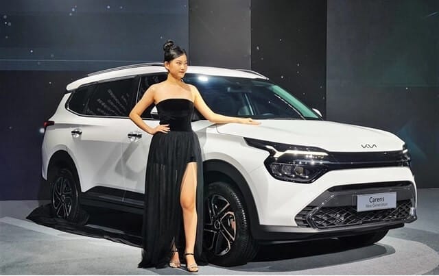 Kia Carens ra mắt tại Việt Nam