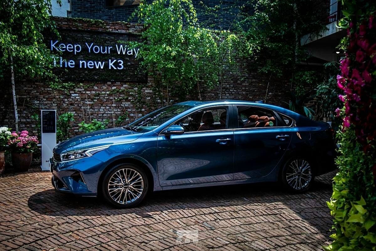 Kia K3 mới ra mắt với thiết kế hiện đại